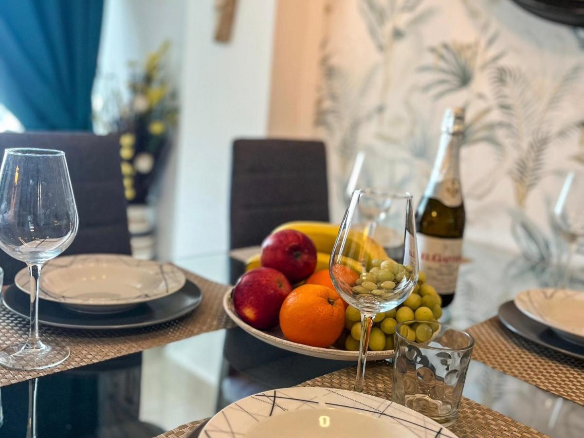 Luxory Dreamy Sunset, Seafront, Direct Access To The Promenade,Wifi,Pool,Free Parking Apartment Los Cristianos  Exterior foto
