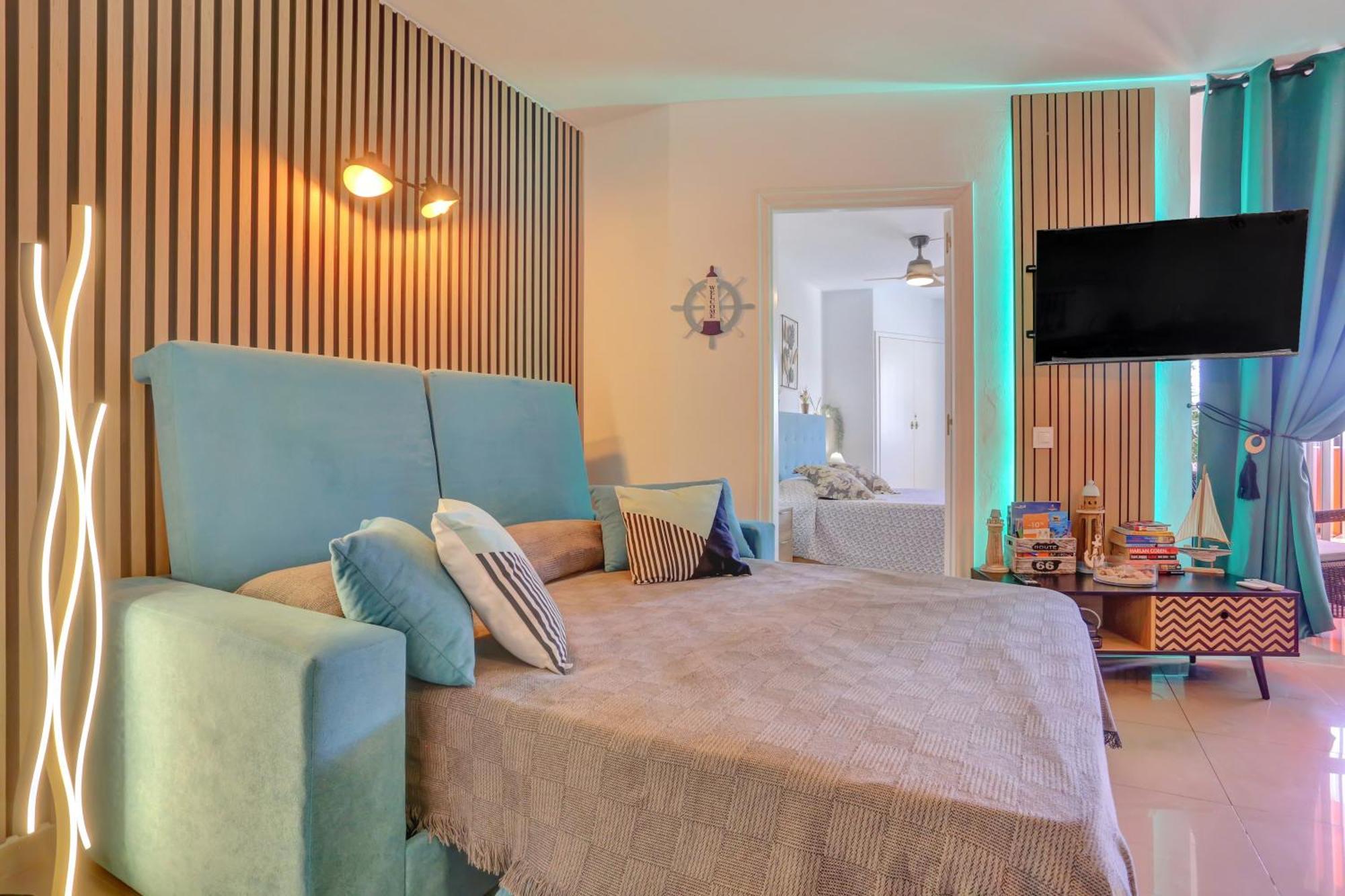 Luxory Dreamy Sunset, Seafront, Direct Access To The Promenade,Wifi,Pool,Free Parking Apartment Los Cristianos  Exterior foto