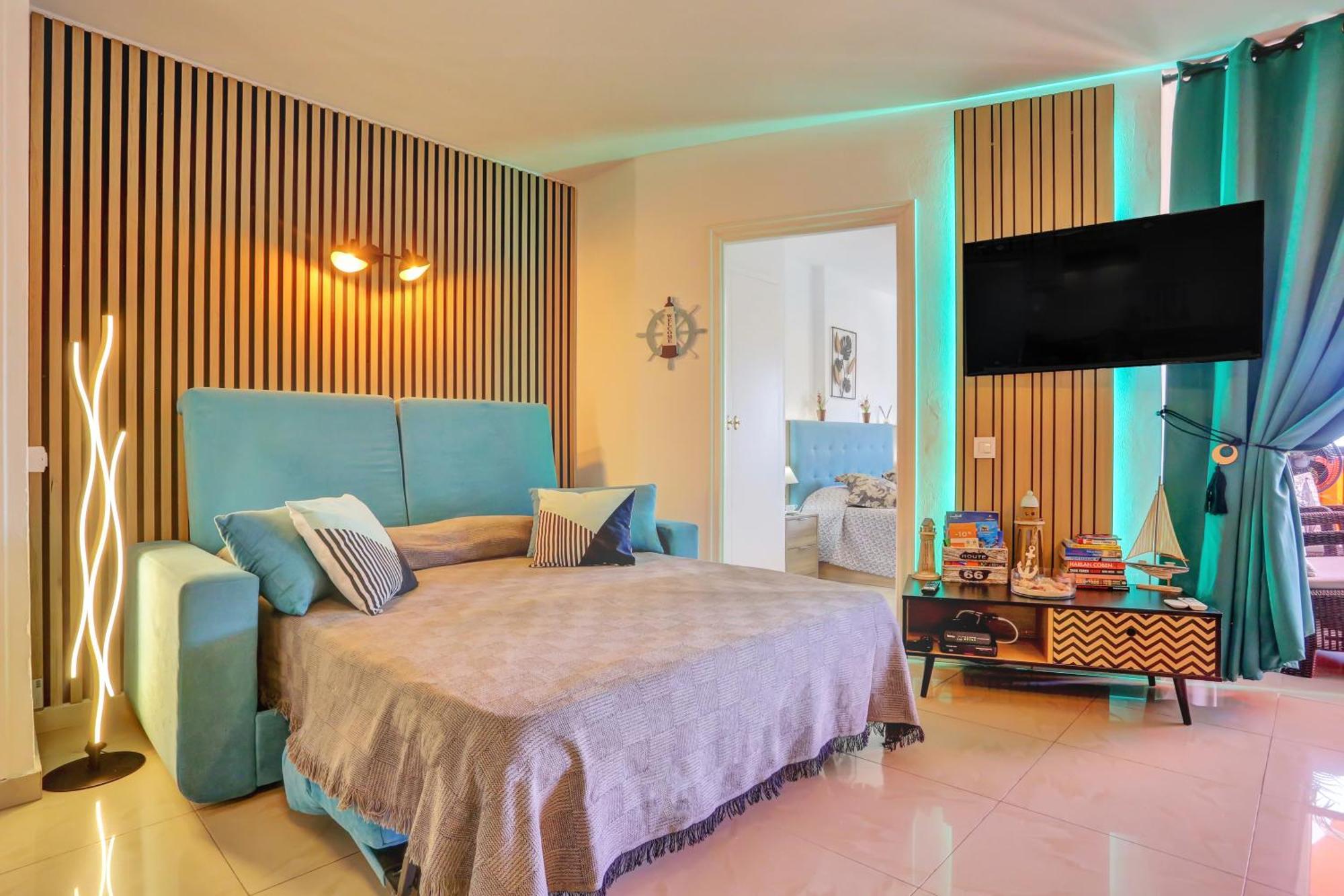 Luxory Dreamy Sunset, Seafront, Direct Access To The Promenade,Wifi,Pool,Free Parking Apartment Los Cristianos  Exterior foto