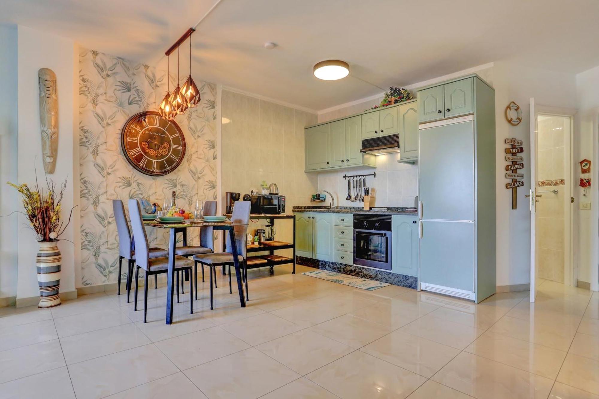 Luxory Dreamy Sunset, Seafront, Direct Access To The Promenade,Wifi,Pool,Free Parking Apartment Los Cristianos  Exterior foto